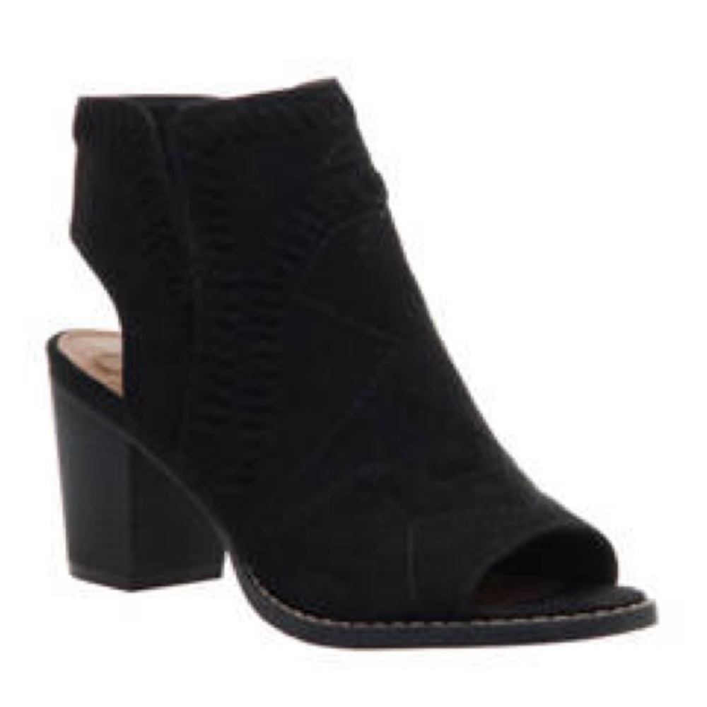Madeline starstruck black open toe ankle booties faux suede stitching 8 Eight